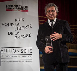 260px-Can_Dündar_prix_RSF_Strasbourg_17_novembre_2015