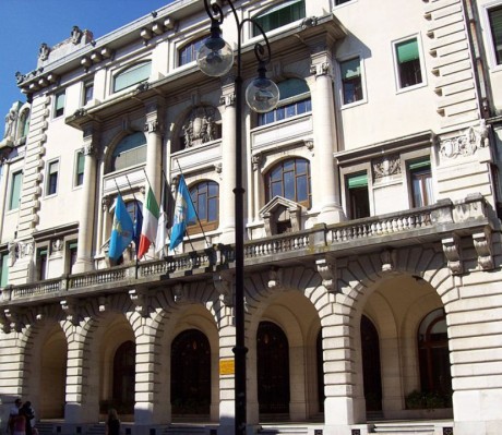 800px-Udine_Palazzo_DAronco-960x0