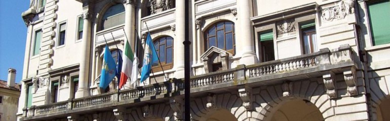 800px-Udine_Palazzo_DAronco-960x0