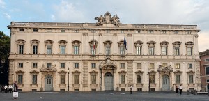 1920px-Palazzo_della_Consulta_Roma_2006