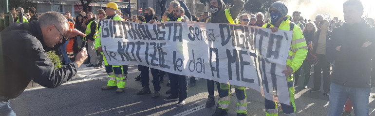 Manifestanti al corteo di Trieste
